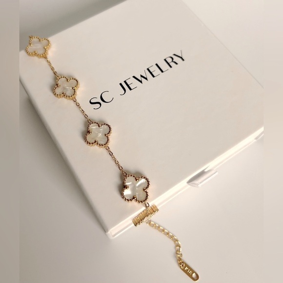 Clover Bracelet Mother of Pearl Four Leaf Jewelry - Picture 2 of 9